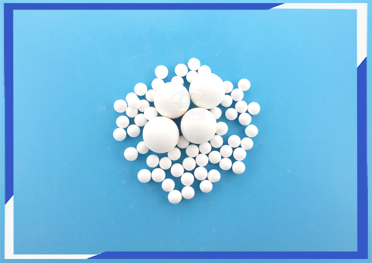 氧化鋁球，工業(yè)用高鋁瓷球